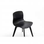 Lot de 2 chaises en polypropylène avec pieds en hêtre teintés OMBRA (Noir)